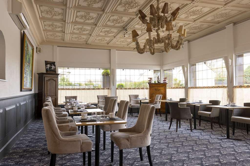 Hostellerie De La Renaissance - Teritoria Argentan Restaurang bild