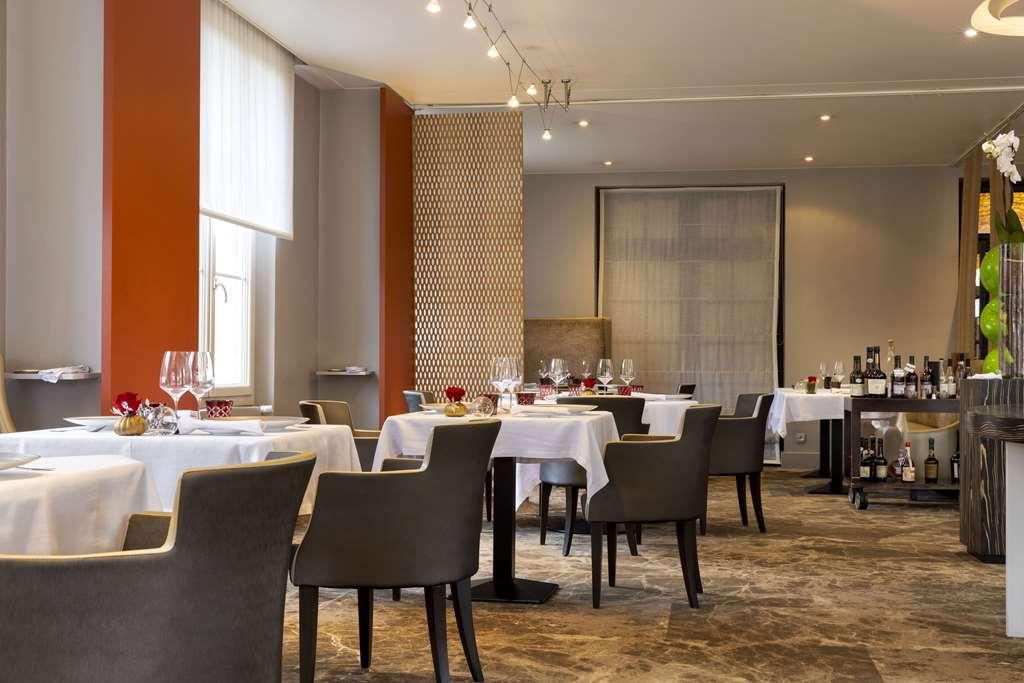 Hostellerie De La Renaissance - Teritoria Argentan Restaurang bild